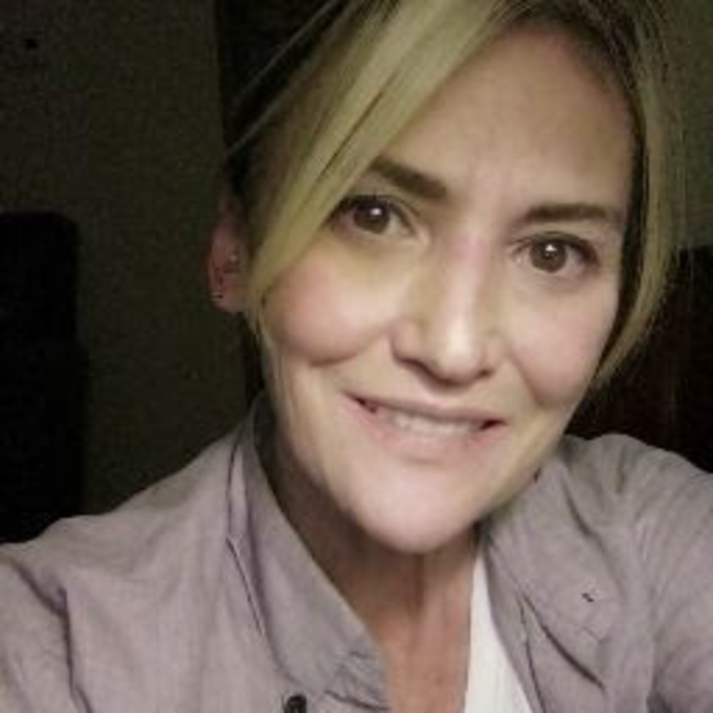 Meet your Posher, Gloria